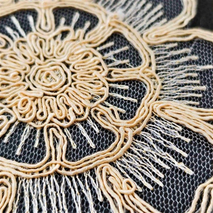 3D Gold Lace Placemats Vintage Table Decor For Luxury Dining